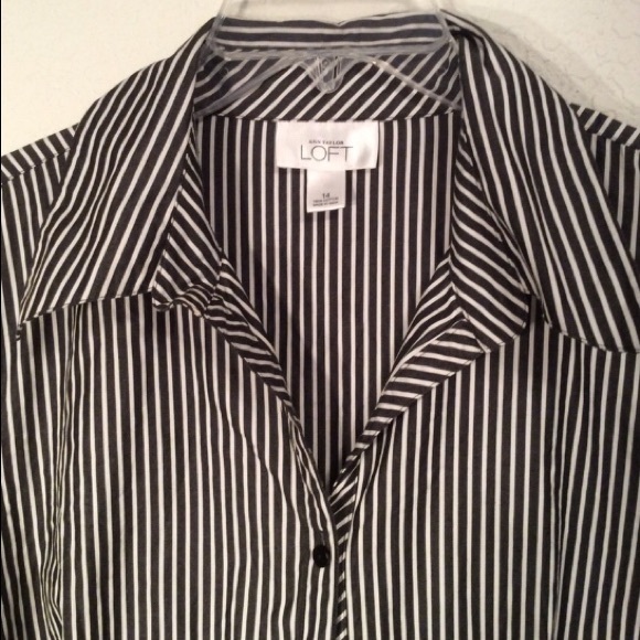 ANN TAYLOR Tops - ANN TAYLOR LOFT LONG SLEEVED BLOUSE. LIKE NEW 14